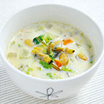 大豆と白菜の豆乳味噌スープ